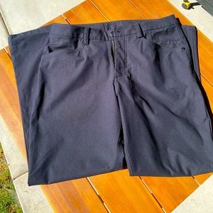Lululemon ABC pants, great condition